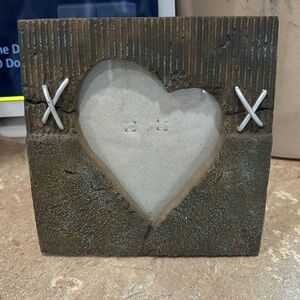 ✂️Small Ceramic Heart Frame✂️